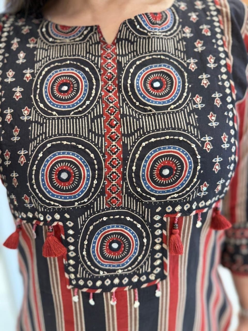 Cotton Procin Printed Suit Set with Katha Work